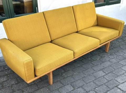 Wegner sofa GE236/3
