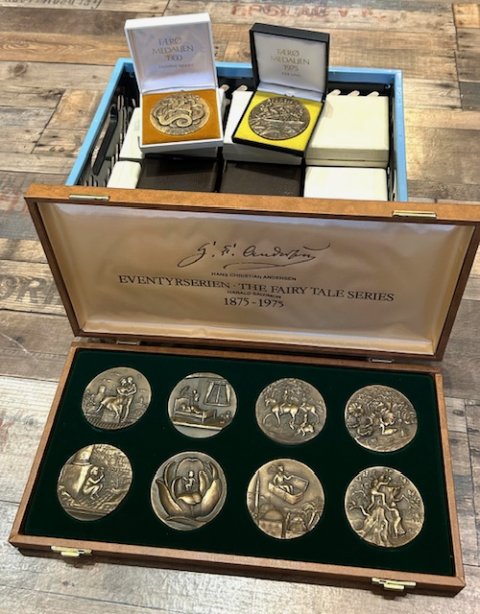 Oprydning, Diverse Anders Nyborg medaljer