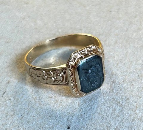 Signet ring med Romersk portrt