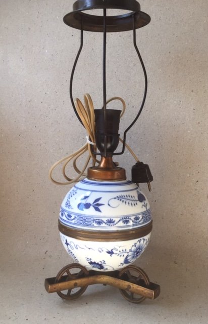 Porcelns bordlampe Lgmnster