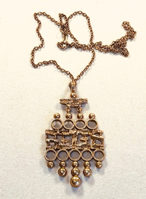 Kalevi Sara Bronze vedh�ng