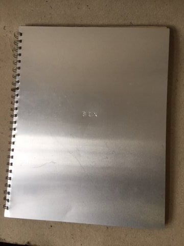 Madonnas bog, SEX. 1992